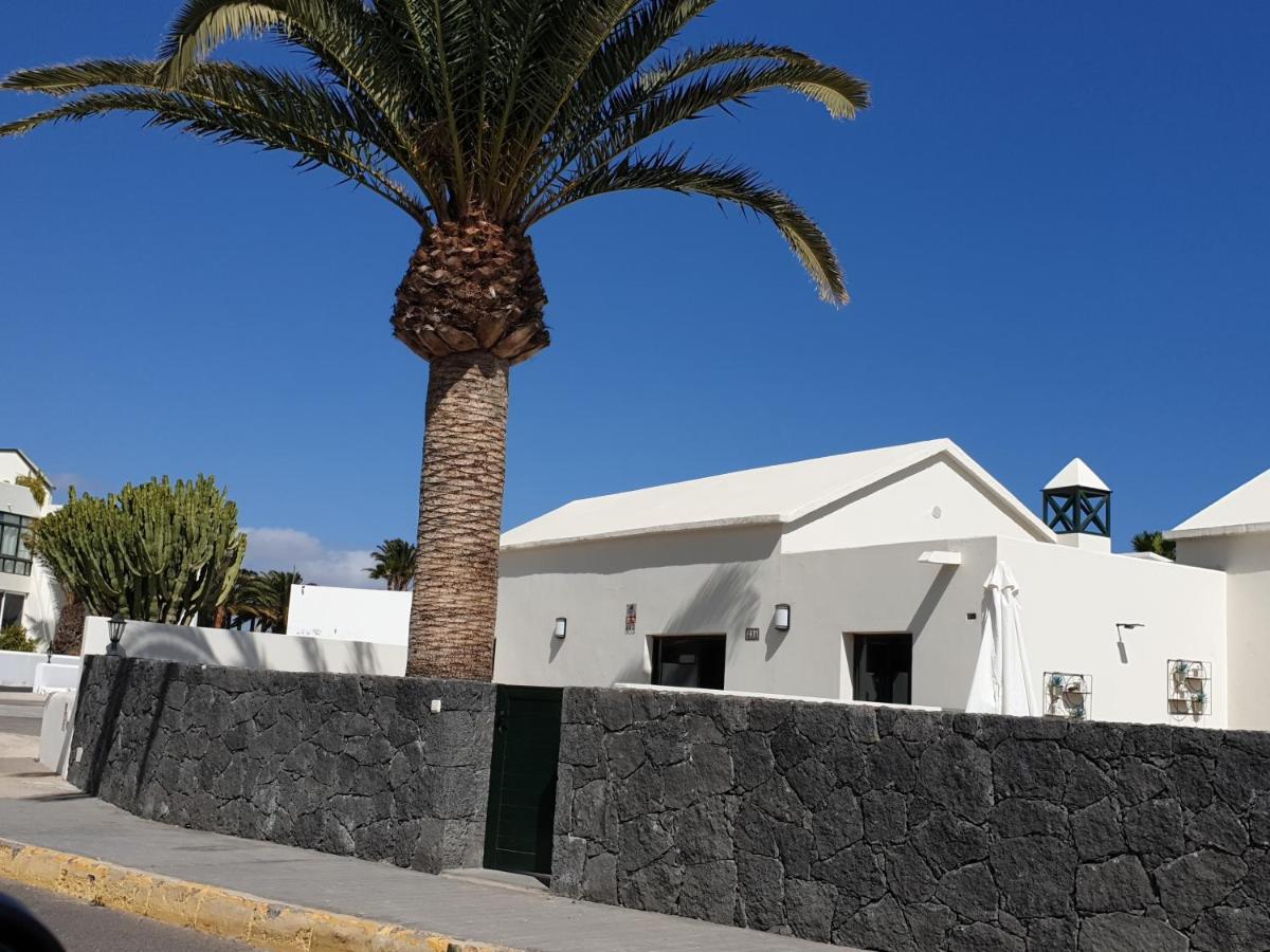 Casa a primera linea de mar Costa Teguise Esterno foto