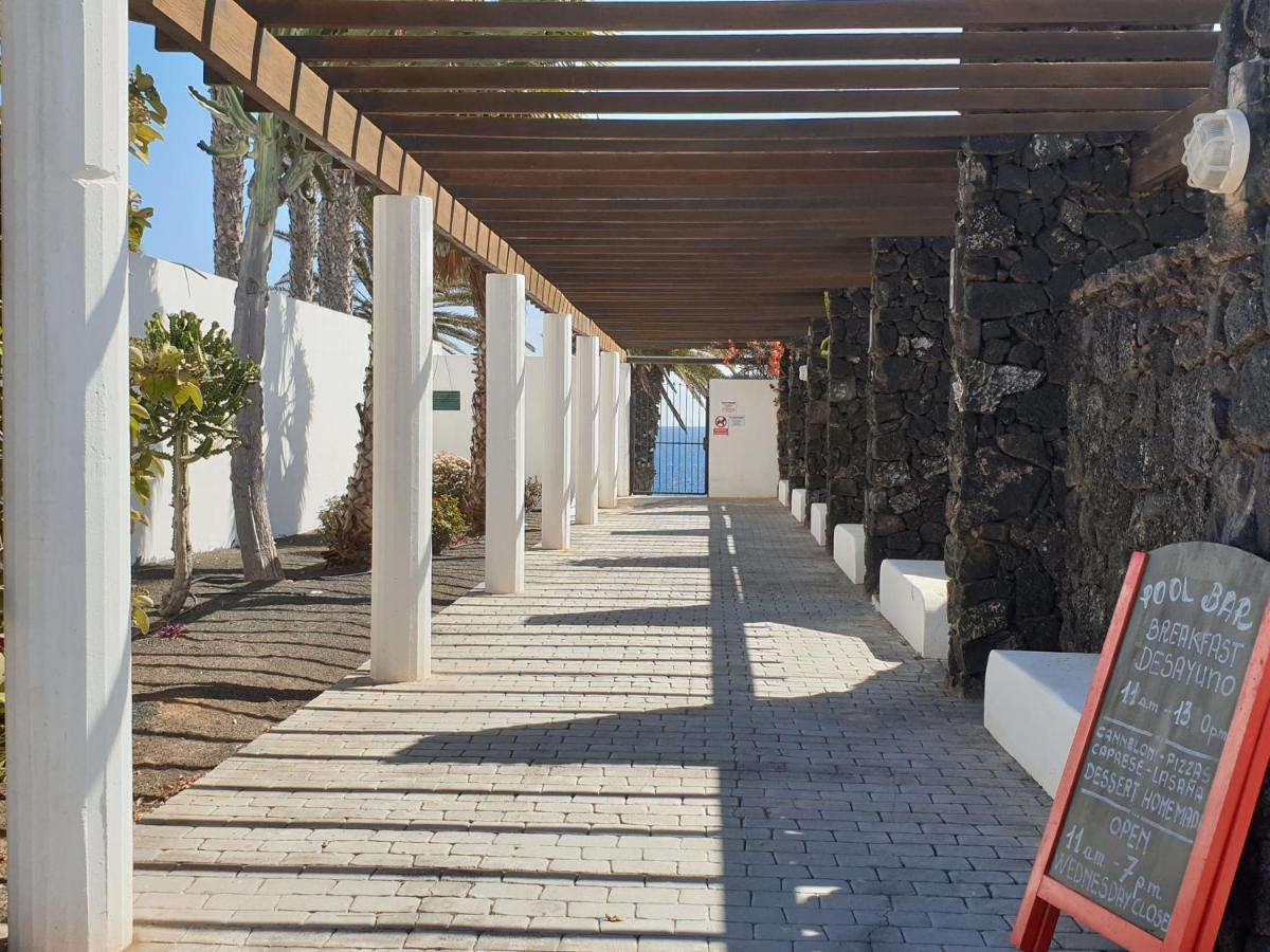 Casa a primera linea de mar Costa Teguise Esterno foto