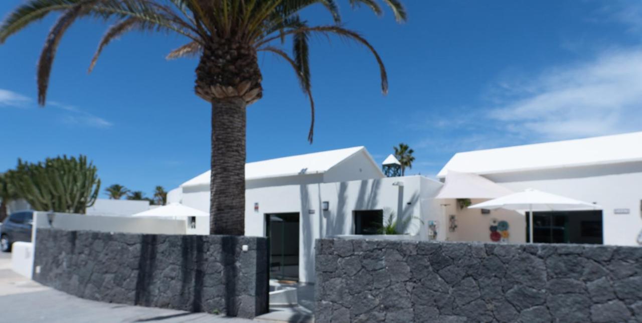 Casa a primera linea de mar Costa Teguise Esterno foto
