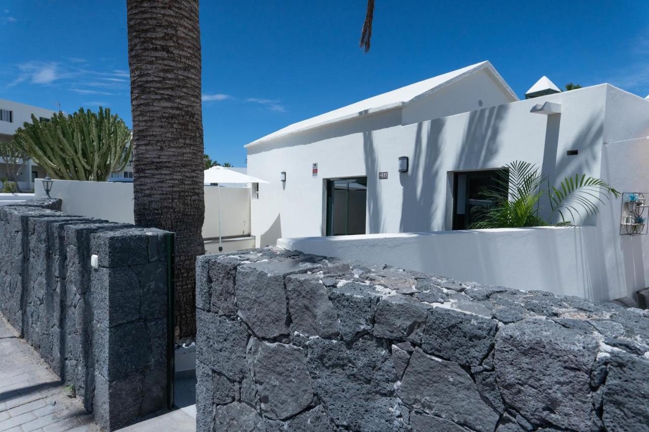 Casa a primera linea de mar Costa Teguise Esterno foto