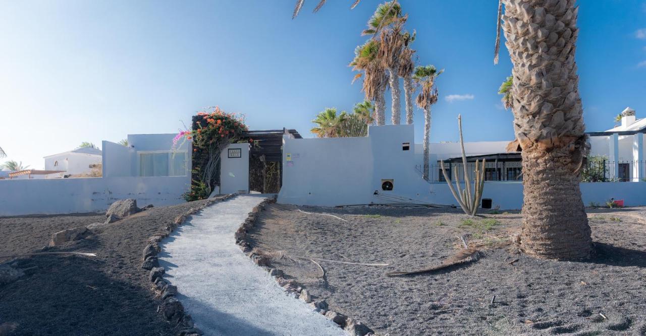 Casa a primera linea de mar Costa Teguise Esterno foto