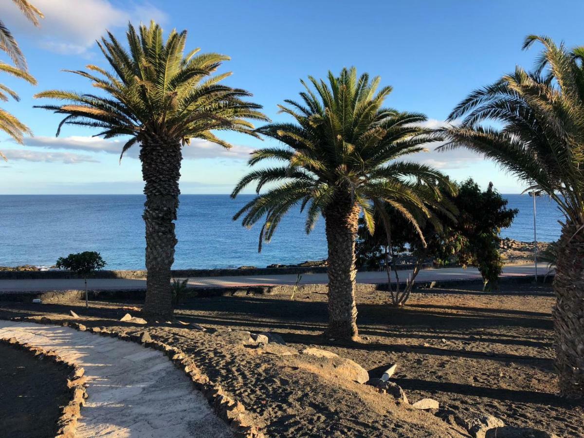 Casa a primera linea de mar Costa Teguise Esterno foto