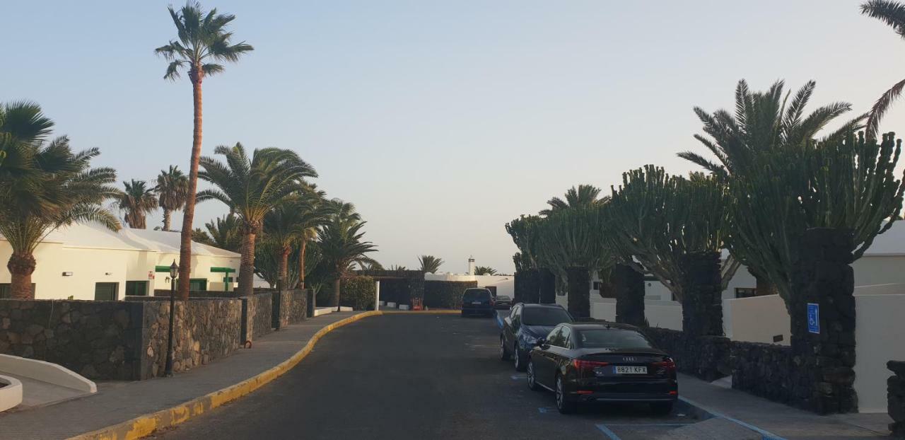 Casa a primera linea de mar Costa Teguise Esterno foto